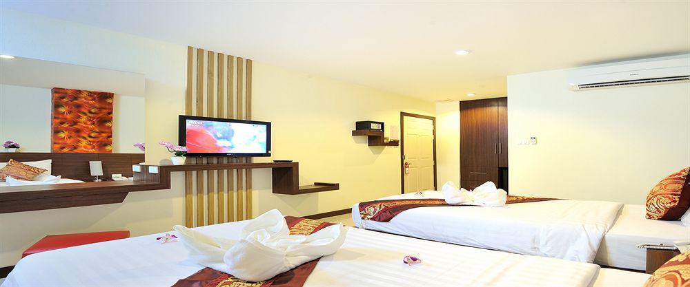 Pimrada Hotel Patong Экстерьер фото