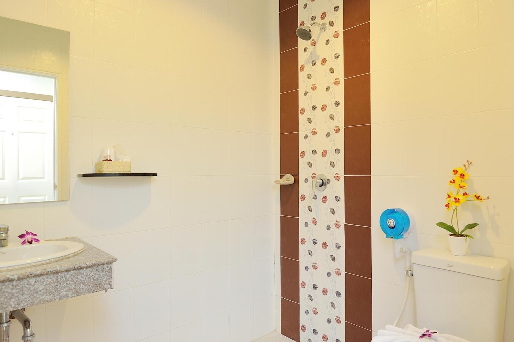 Pimrada Hotel Patong Экстерьер фото