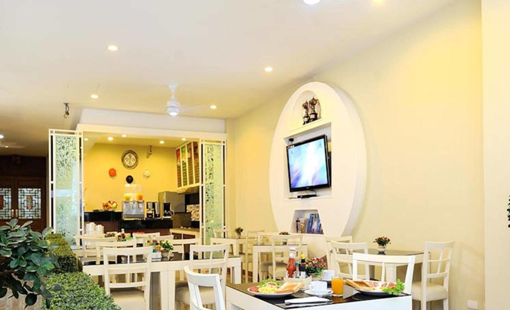 Pimrada Hotel Patong Экстерьер фото