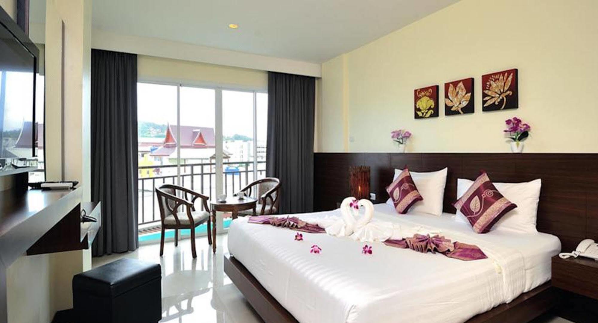 Pimrada Hotel Patong Экстерьер фото
