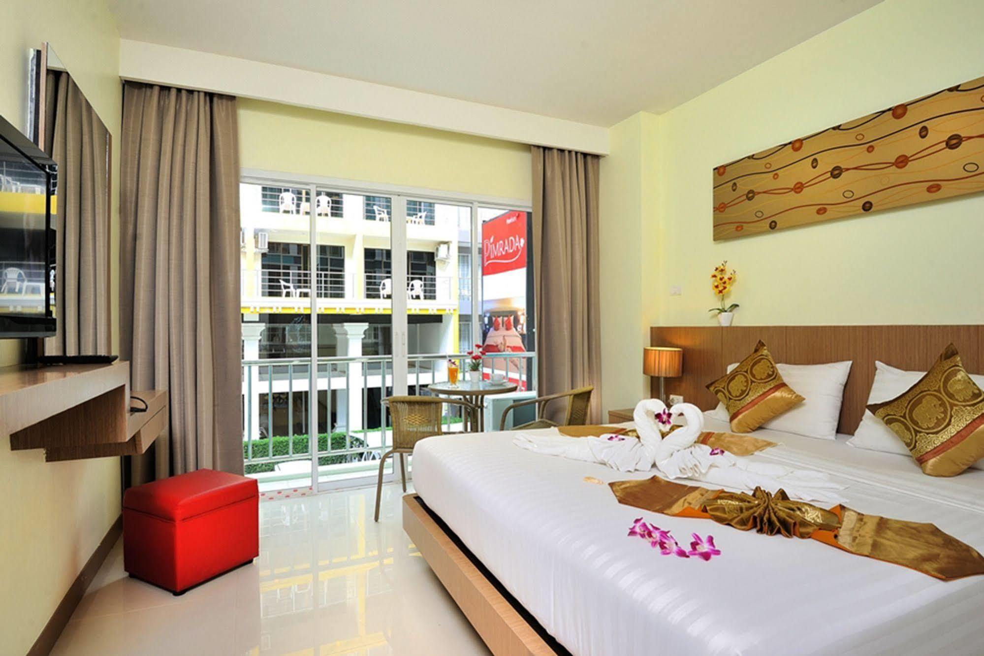 Pimrada Hotel Patong Экстерьер фото