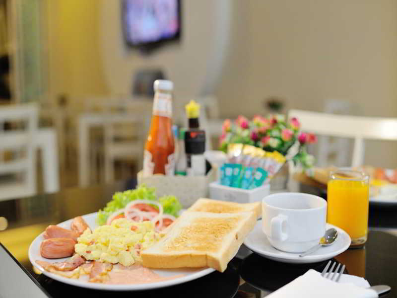 Pimrada Hotel Patong Экстерьер фото